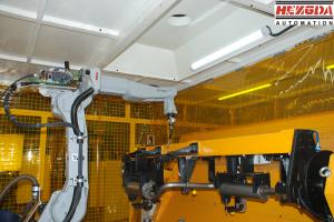 佛吉亚洪湖排气系统-机器人焊接工作站